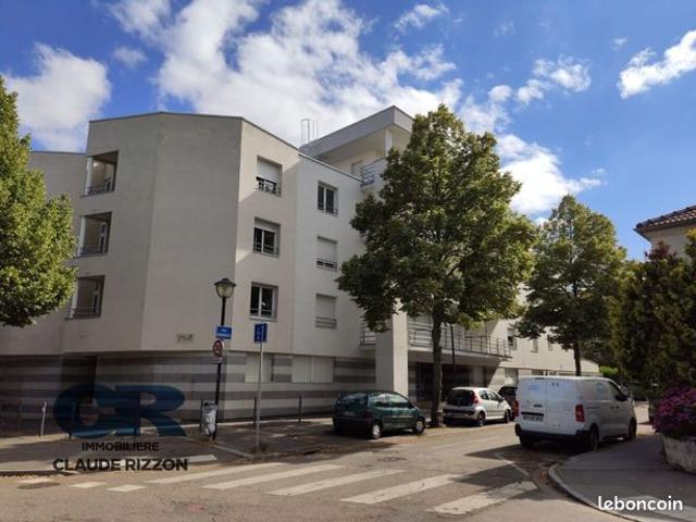 HOPITAL CENTRAL F1B à vendre