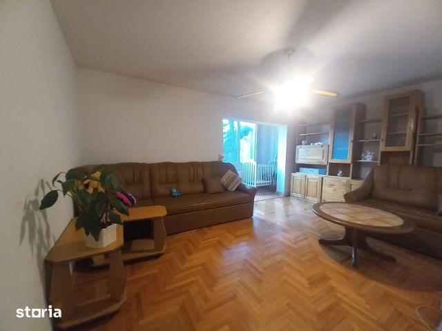 Hortensiei zona Casa Armatei, apartament 3 camere, etajul 1!