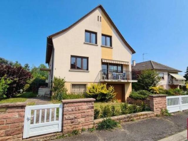 Horbourg Wihr: Maison à fort potentiel de 155 m² sur 6 ares de terrain