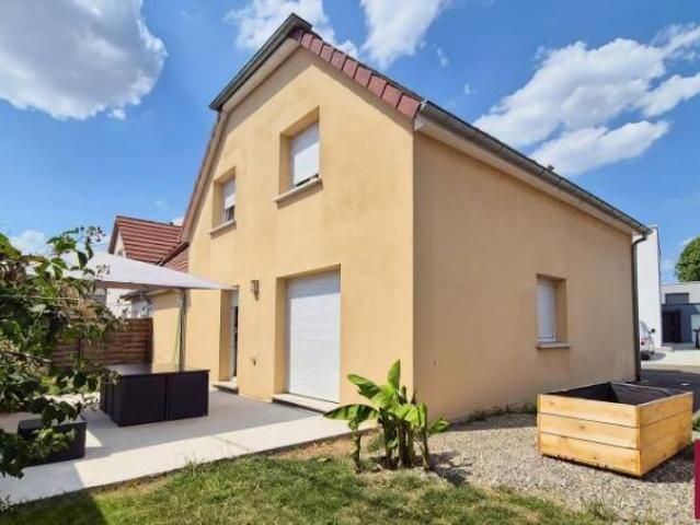HORBOURG WIHR: Maison de 114m² avec 4 chambres, jardin et parkings