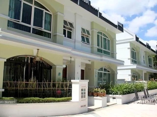 Horizon Green D20, Terrace