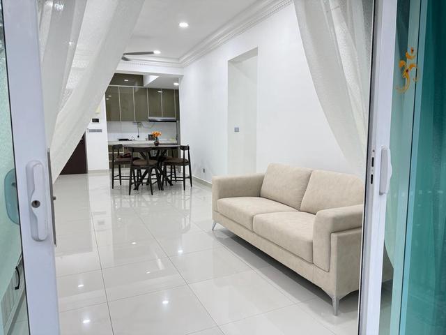 Horizon Hill Corner Condo 15min to Tuas