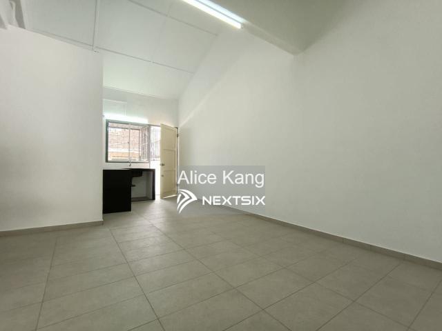 Horizon Hills Canal Garden North Double Storey Terrace 22x75 Renovated Furnished G&