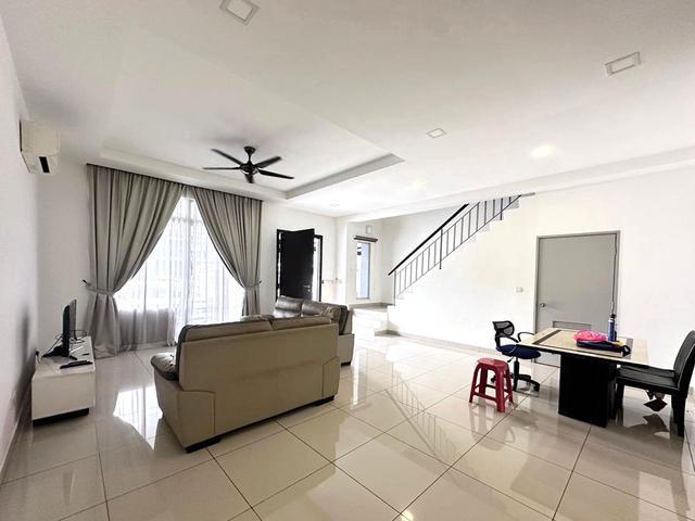 Horizon Hills Superlink House Fully Furnished Unblock Garden