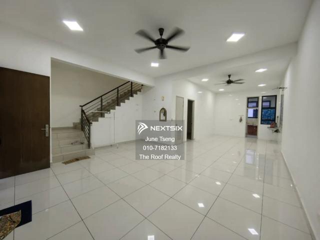 Horizon Hills 2 Storey Terrace House For Rent