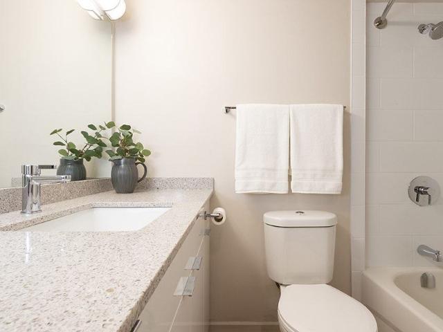 Horizon Towers 1 Bedroom Apartment for Rent at 4960 Sanders St, Burnaby, BC V5H 1S9 Marlborough