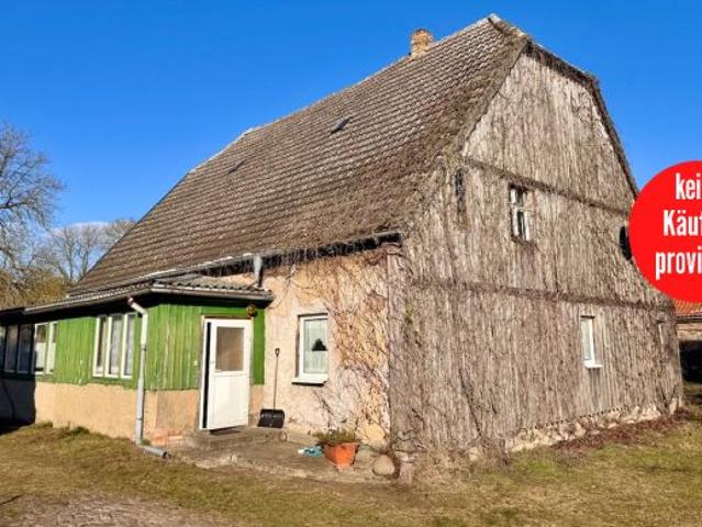 HORN IMMOBILIEN + ein Haus bei Brüssow, mit viel Platz und einem großen Garten in sehr ruhiger Lage