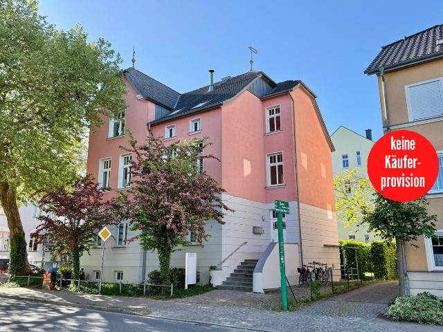 HORN IMMOBILIEN + Neubrandenburg, schöne 4 Raum Eigentumswohnung im EG mit Balkon, 2 Parkplätzen und 2 Keller vermietet