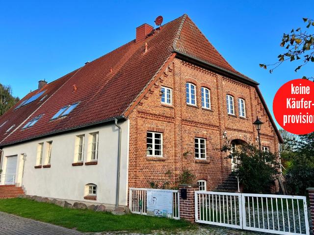 HORN IMMOBILIEN+ RESERVIERT! Rumpshagen bei Penzlin, ein Unikat mit vielen Extras! Alle Informationen im Exposé