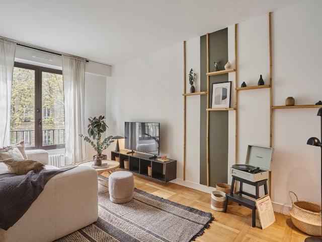 Horna 3 bedroom apartment in Auteuil, Paris Amsterdam Apartments for Rent