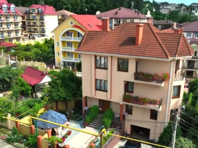 Хоста п, Хостинский р н, Адлерская ул,Медовая ул