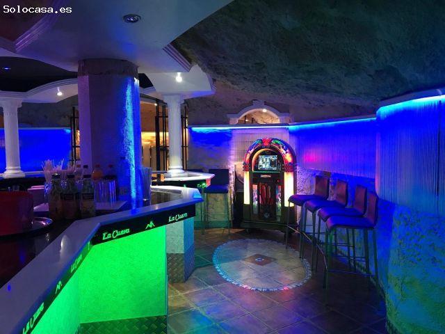 HOSTAL CON BAR DE COPAS. RINCON DE LOIX