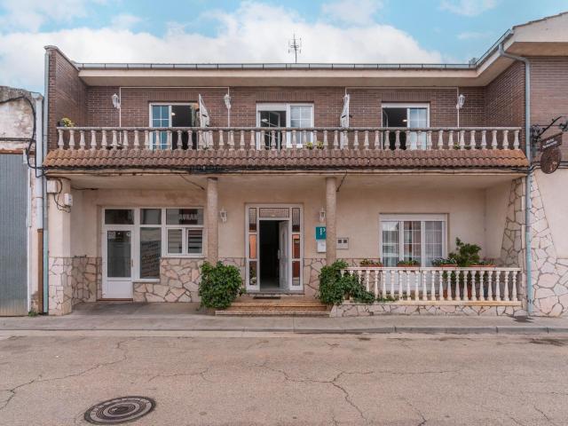 Hostal Restaurante con magnifica casa anexa