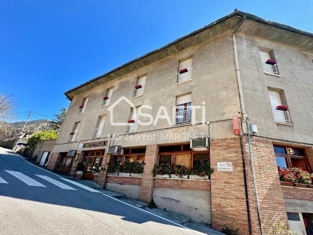 Hostal Restaurante en La Nou de Berguedà de 747m2
