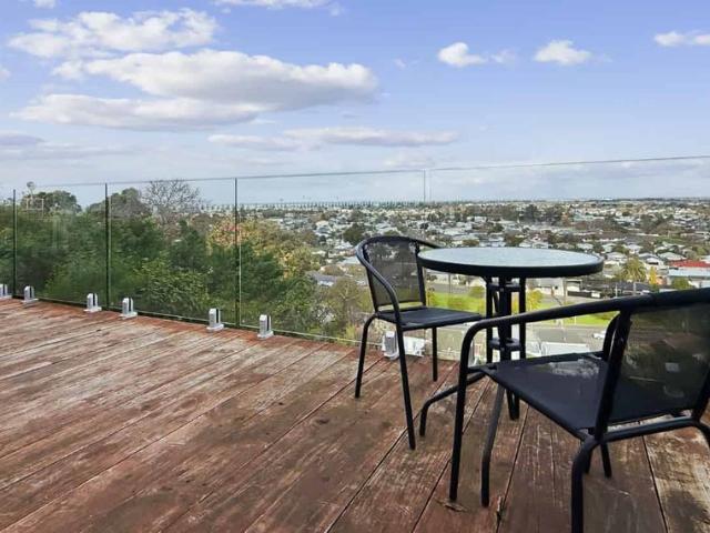 HOSPITAL HILL 2 BEDROOMS