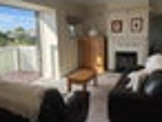 Hospital Hill, 3 bedrooms, $600 pw