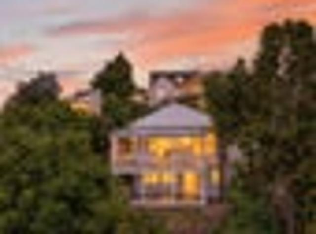 Hospital Hill, 3 bedrooms, $780 pw