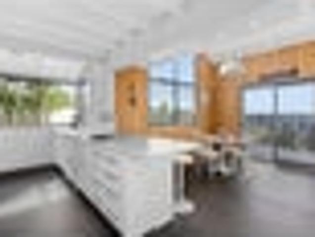 Hospital Hill, 4 bedrooms, $800 pw