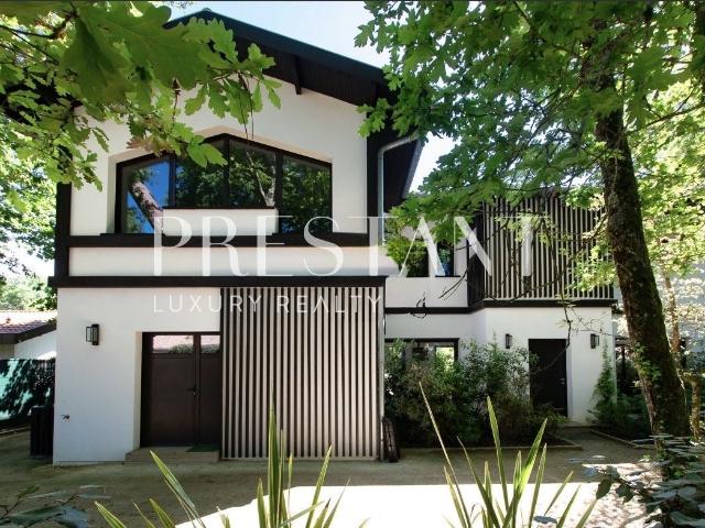 Hossegor, proche centre ville et golf, villa de 250m2 avec. 260m² Soorts Hossegor