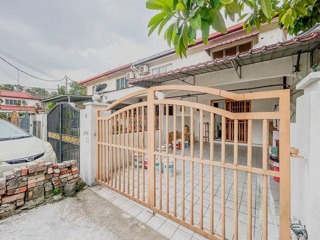 HOT AREA 2 Storey Terrace Bandar Baru Sri Petaling KL