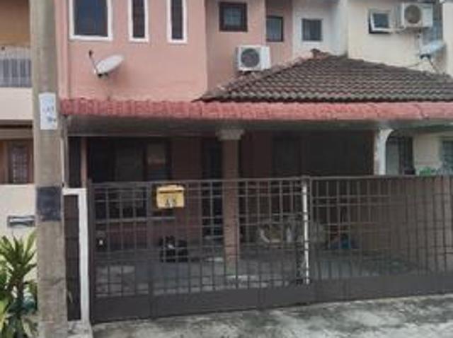 Hot Area Bercham Taman Pakatan Jaya Double story House For Sale Owner