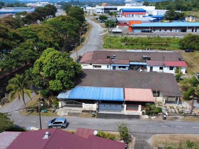 HOT AREA BIG LAND Single Storey CONER Taman Selasih For Sale