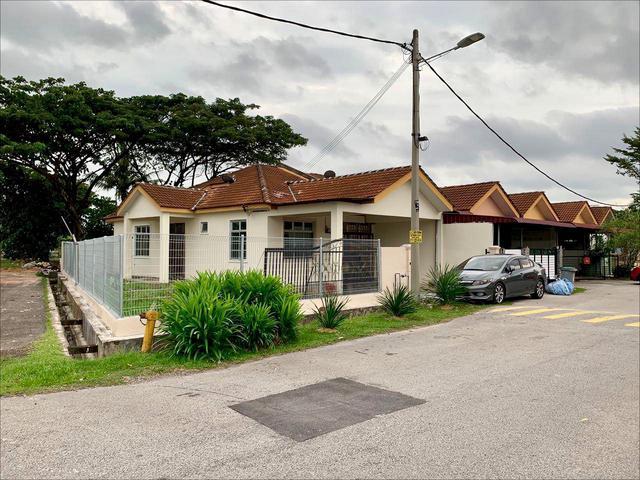 Hot Area CORNER LOT TAMAN MERAK BUKIT KATIL MELAKA