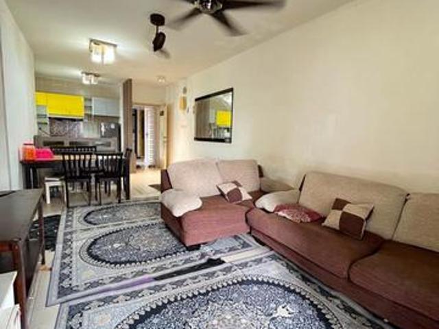 Hot Area Dlarkin Apartment 3 Bed Fully Larkin Majidee Kg Melayu