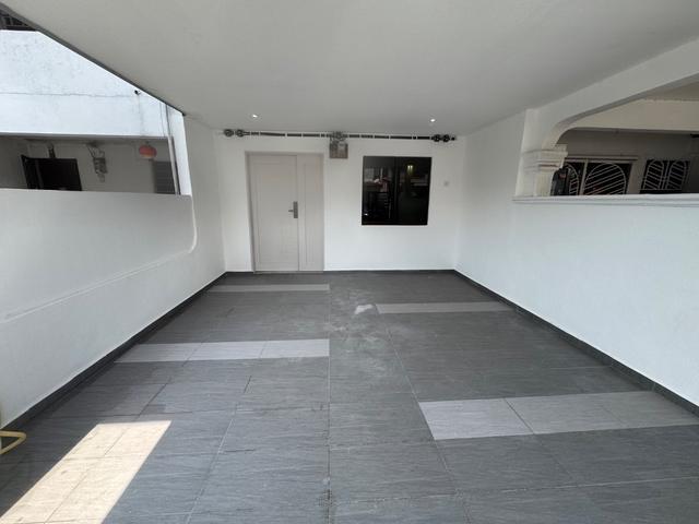 Hot Area Fully Renovated Double Storey Terrace Taman Malim Jaya