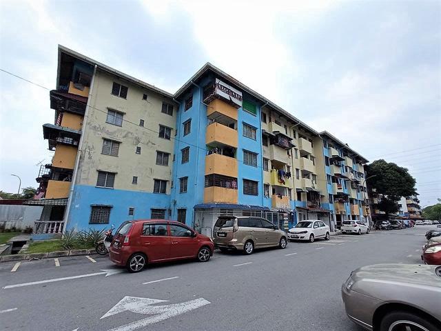 HOT AREA GROUND FLOOR Flat PKNS Seksyen 20 Shah Alam