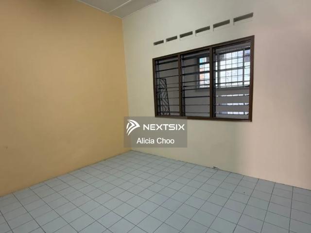 Hot Area Setia Indah 11 2 Storey Terrace 22x70 4 Bedrooms 3 Bathrooms