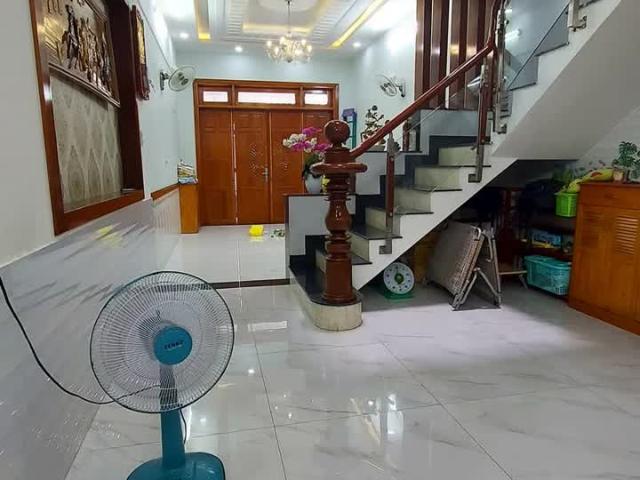 Hot Bán nhà Pham Hụy Thông P17, HXH, 5T, 5 x 17 chỉ hơn 9 tỷ, 0967229