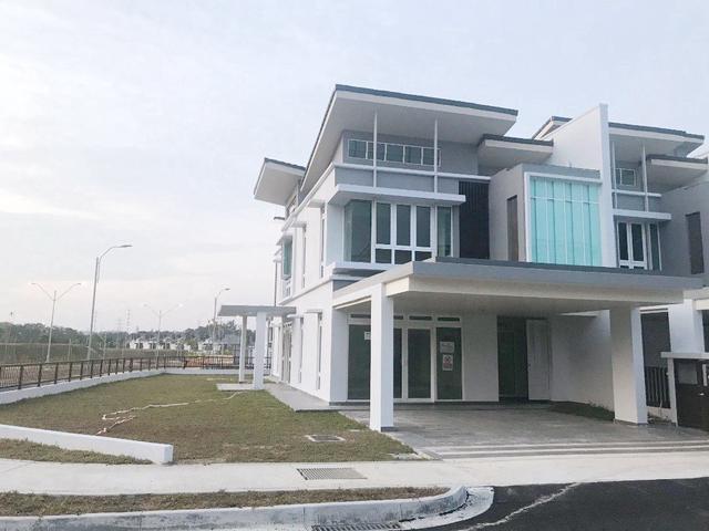 HOT Double Storey Superlink Cash 188k0DP 24x80 Freehold GG