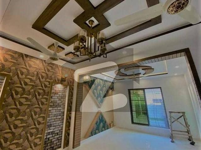 Hot Deal 10 Marla House For Sale Ghalib Market A1 Block, Heart Of Gulberg