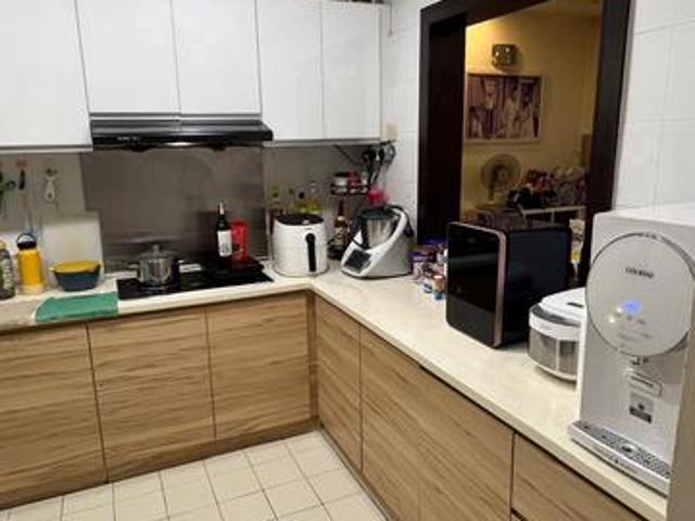 HOT DEAL Selayang Point Condo 1108sf Furnished Renovated