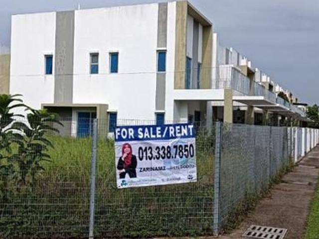 HOT DEALCorner lot 2 Storey Link House Casawood Cybersouth for SALE
