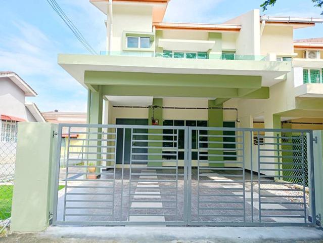 HOT END LOT EXTRA LANDS Double Storey Terrace Taman Cempaka Height