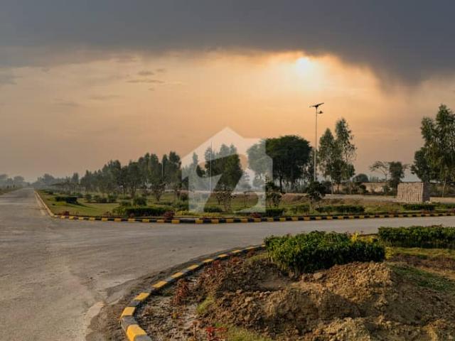 Hot Investment! 5 Marla Plot Near Pine Avenue Commercial, LDA City Lahore