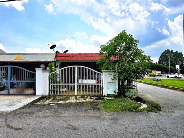 HOT LOCATION 20 x 80 1 Storey END LOT Seksyen 51A PJ