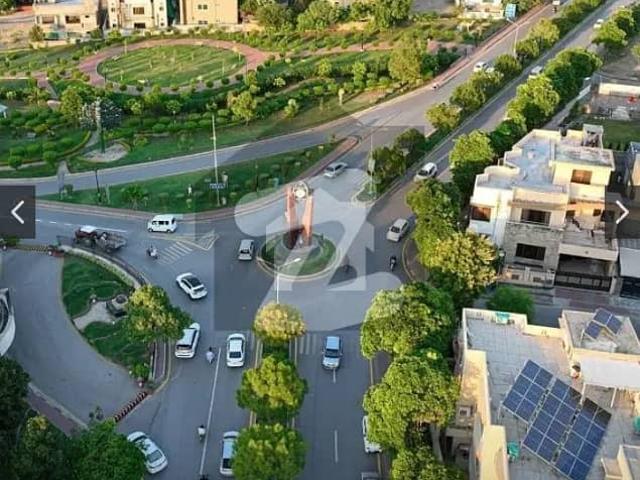 Hot Location 5 Marla* Prime Location Plot For Sale In Alamgir Block Bahria Town