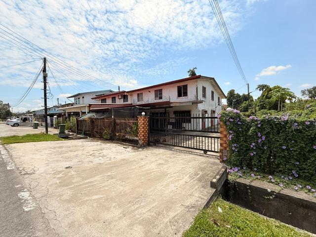 HOT LISTINGBintawa Double Storey Semi Detached
