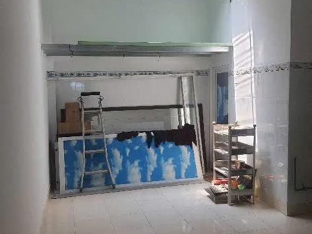 HOT! Mặt tiền đường nở hậu Kinh doanh sầm uất Long Trường 80m2. Chỉ 5,2 TỶ