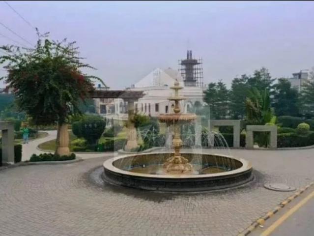Hot New Deals at Al Jalil Garden Lahore 5 Marla prime Location Plot on economical installment Others Punjab Lahore ID 75711