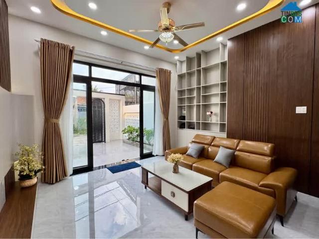 Hot! Nhà 102m², Có Sổ Hồng Riêng Sang Tên Ngay, Giá Sốc Chỉ 2.35 Tỷ