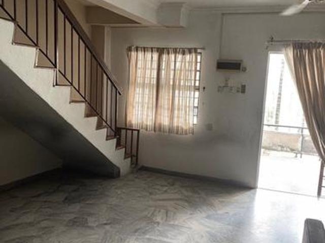Hot Spot 2 Storey House Taman Putra Ampang For SALE Low Cost Unit