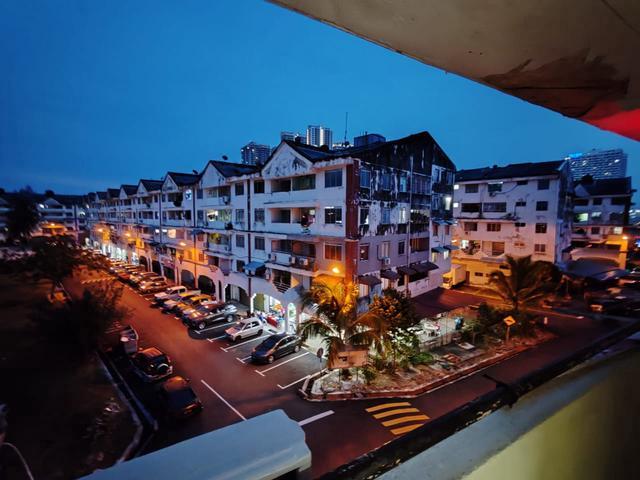 HOT SPOT Apartment For Sale With Existing Tenant Strata Title
