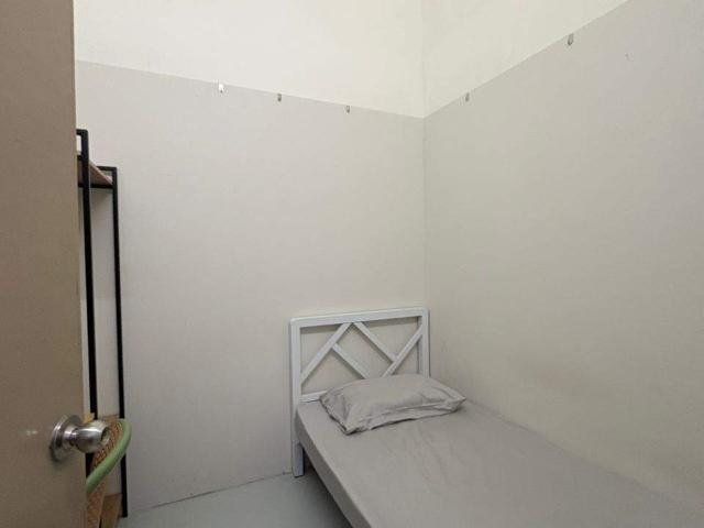 HOT PROMO Single Room Rent at Kota Kemuning near Main Place Mall