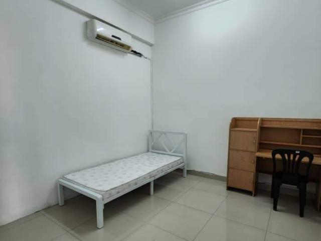 Hot PromoNo DepositRoom Rent with Aircond Kemuning Utama Shah Alam