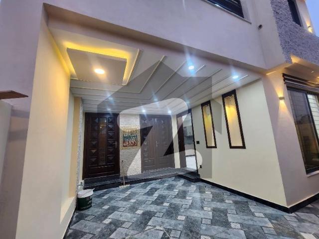 Hot Rental Deal Beautiful 5 Marla House Available Now Bahria Town Phase 8