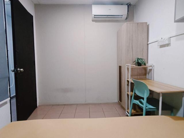 Hot unit! Master Bedroom Available Now Private space, cozy vibes & fully furnished. First come, first served!